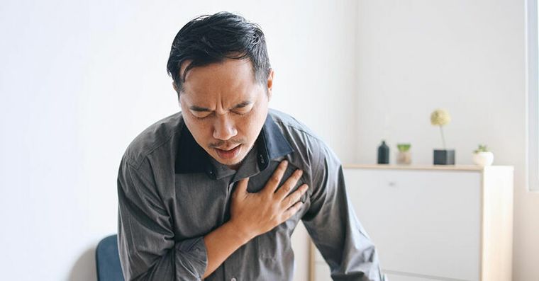 猝死非毫無預警！醫列6大症狀千萬別硬撐：身體早有求救訊號